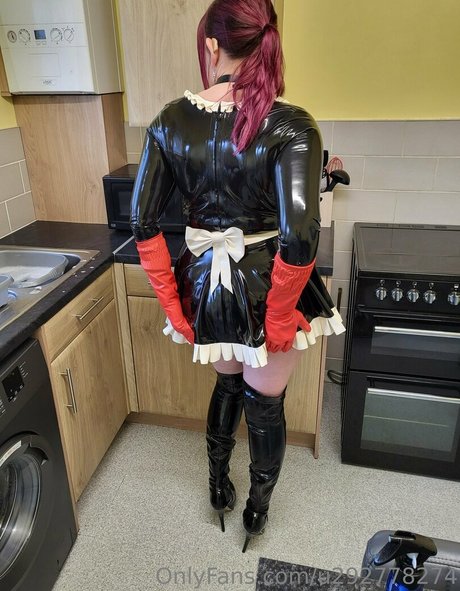 turnschuhe nur fans nacktheit hübsche archiv