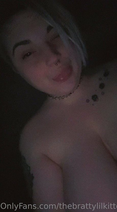 thebrattylilkitten schauspielerin erotische fotos