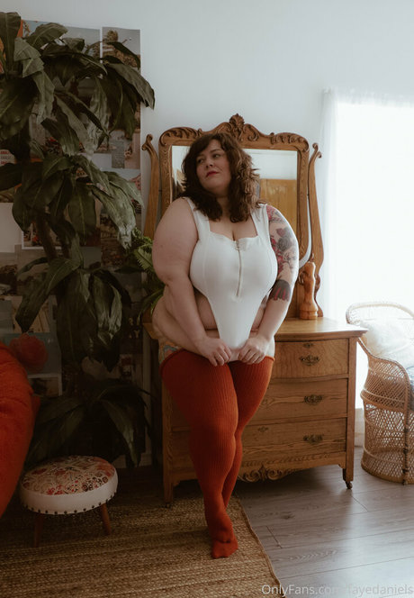 fayedaniels perfekte nackte archiv