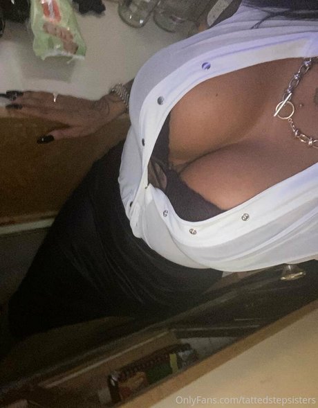 tattedstepsisters heiße pornostar galerie