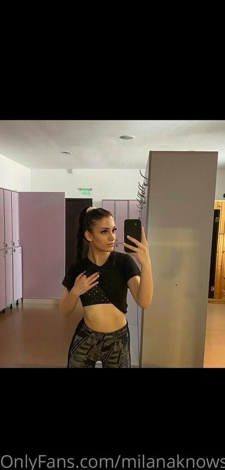 Milana Knows perfekte exklusive foto