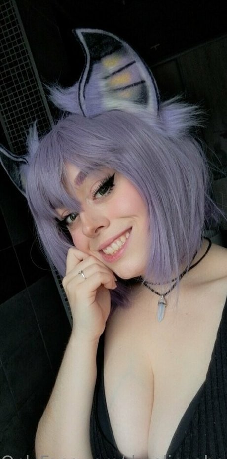 DroolingAhegaoQueen model sexy bilder