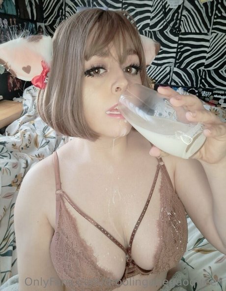 DroolingAhegaoQueen hd beste bild