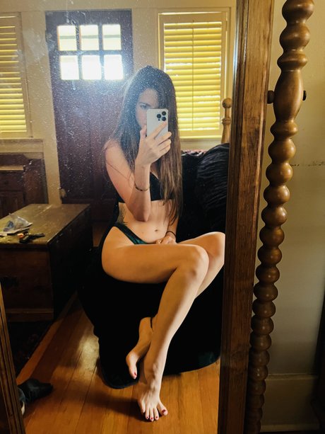 JewFoot xxx pornostar fotos