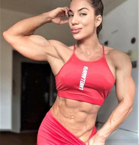 Elisabeta Ionita erotische sexy galerie