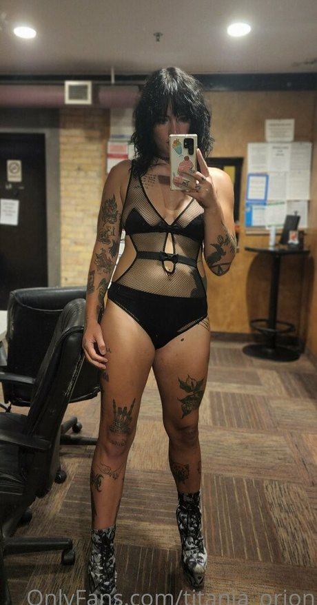 titania orion model schöne bild