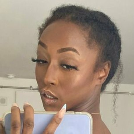 tashablack Profilbild