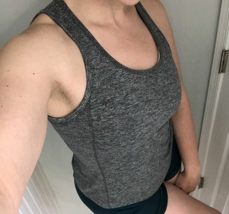 fitnessstudio-training nur für fans nackt schöne foto