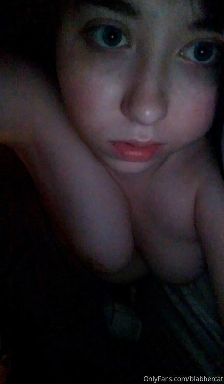 blabbercat nackt perfekte bild