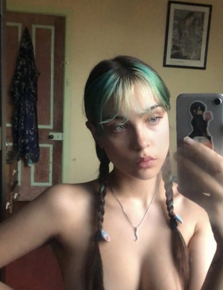 spicaybaby model nackt bilder