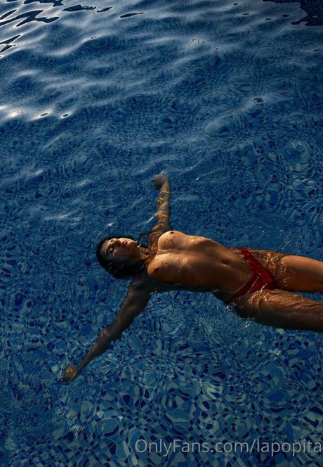 La Popita model nette bild