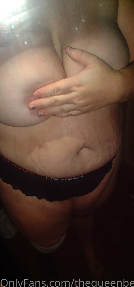 thequeenbee69 schauspielerin perfekte bild