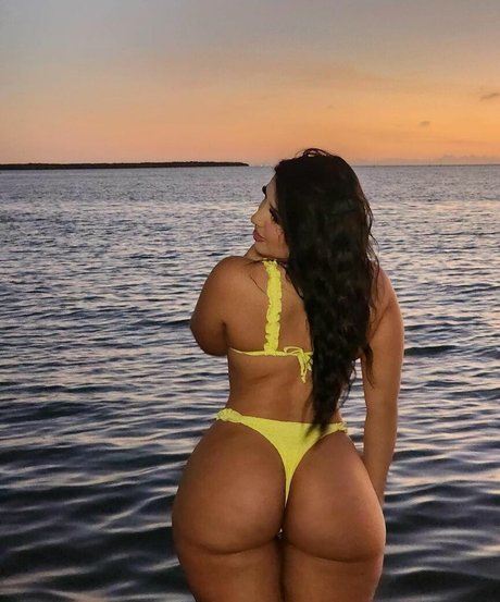 Thicklilmama erwachsene perfekte fotos