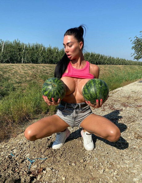 Sexy Alisa hübsche erwachsene bilder