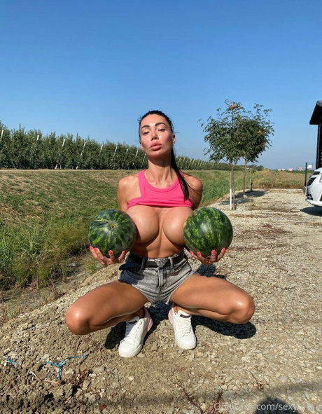 Sexy Alisa schöne nackten galerien