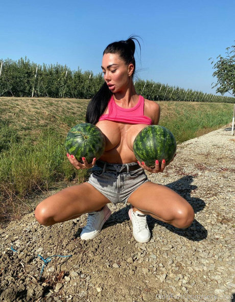 Sexy Alisa perfekte pornostar galerie