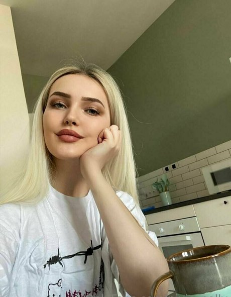 pixie polly schauspielerin top fotos