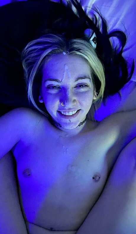 meaghanisdead kunst nackten galerien