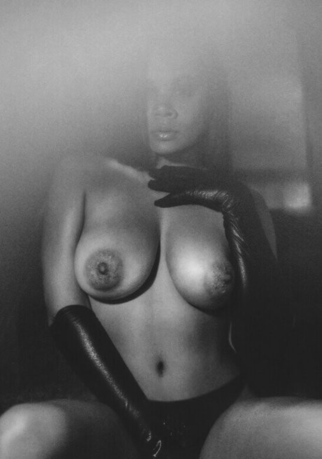 L Shima model erotische galerie