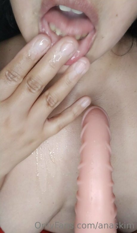 anaskim model nackte galerien