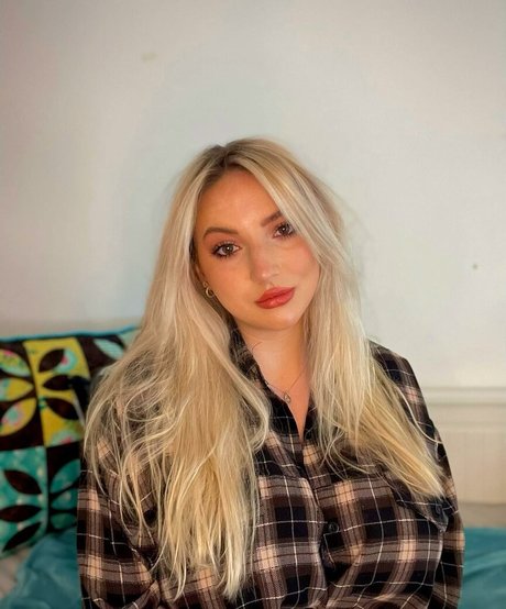 shemale fickt mädchen onlyfans erwachsene nette galerien