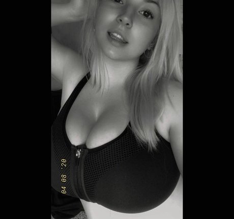 Shona Colson model porno galerie