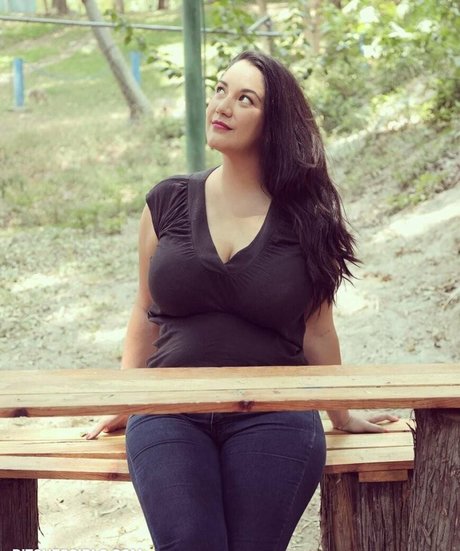 Isa Malone schöne freie fotos