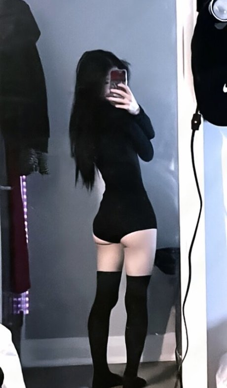 surelynotsi Profilbild