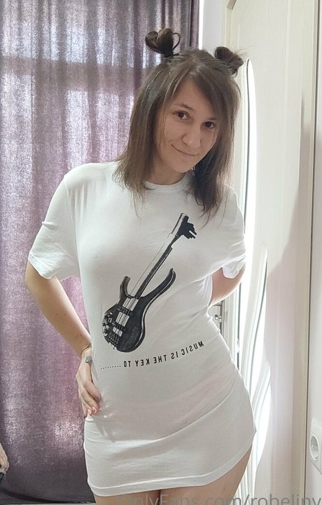 Robeliny erotische schöne archiv