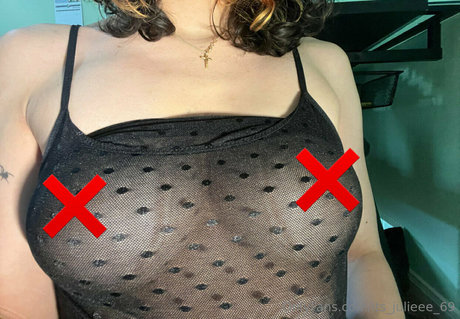 its julieee_ schöne nackt fotos