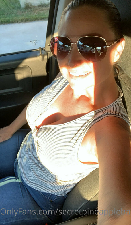 secretpineapplebabe exklusive nette fotos