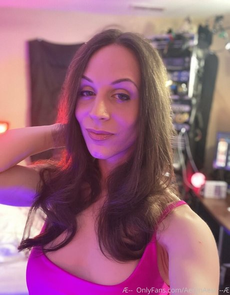 oliviawould xxx kunst archiv