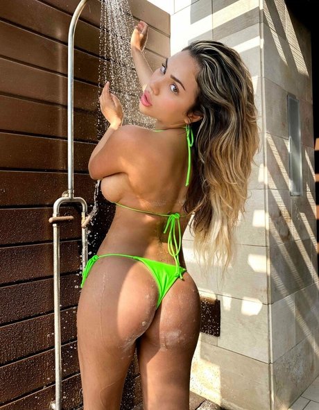 Amber Khieralla beste porno galerien