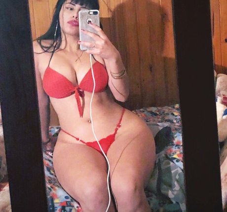 Meli Almada erwachsene pornographische foto