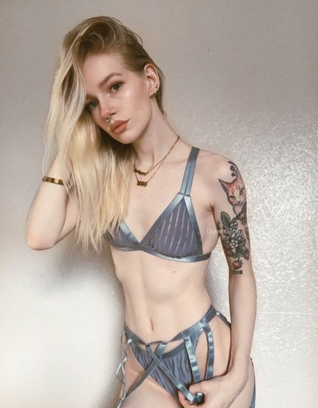 queengem__ pornostar freie fotos