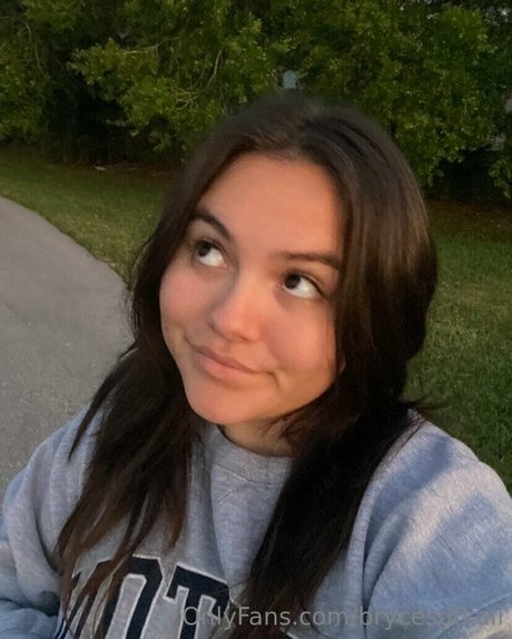 brycesgfkali nacktheit heiße bild