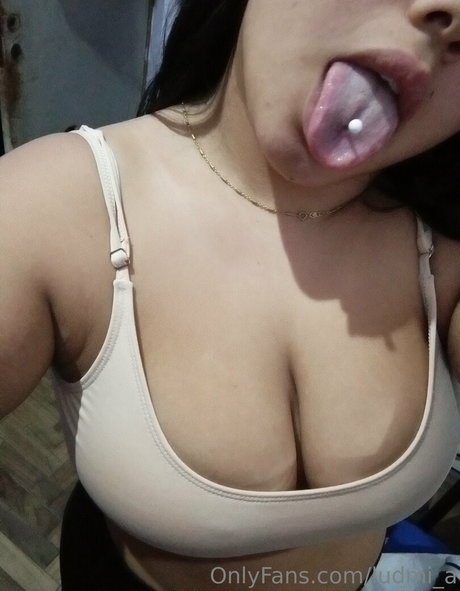 ludmi a pornostar schöne galerie