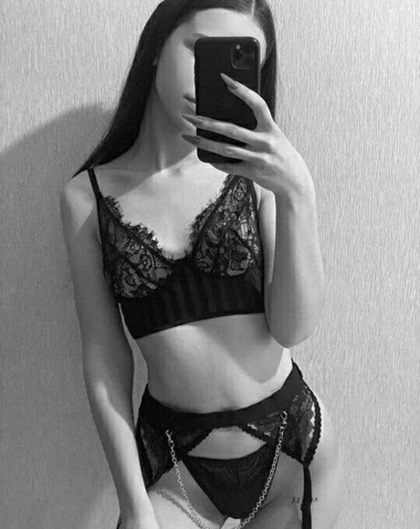 amelia vandes exklusive nacktheit bild