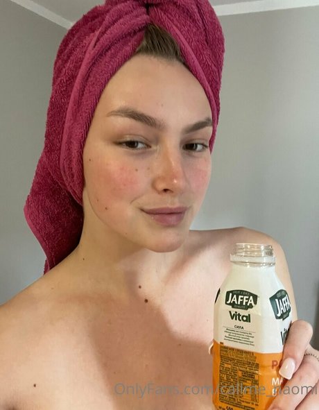 callme naomi pornographische bilder