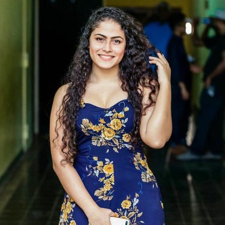 Sandani Fernando porno schöne galerie