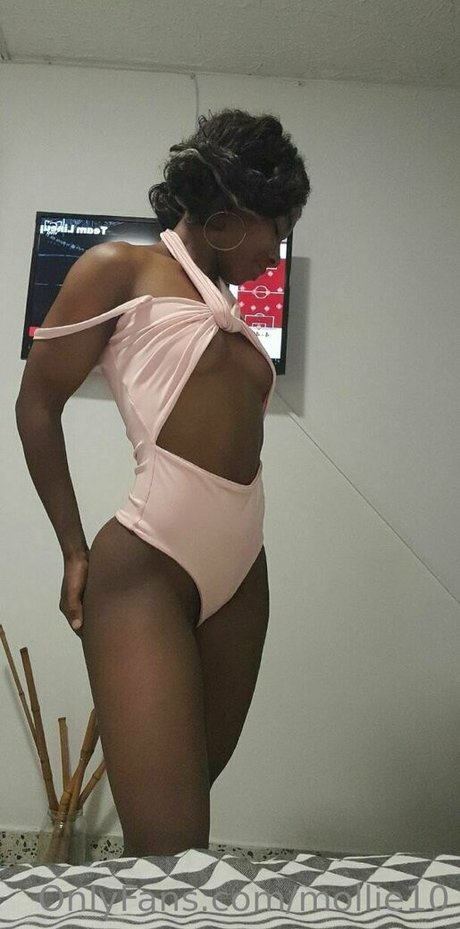 mollie10 nackt kunst bild