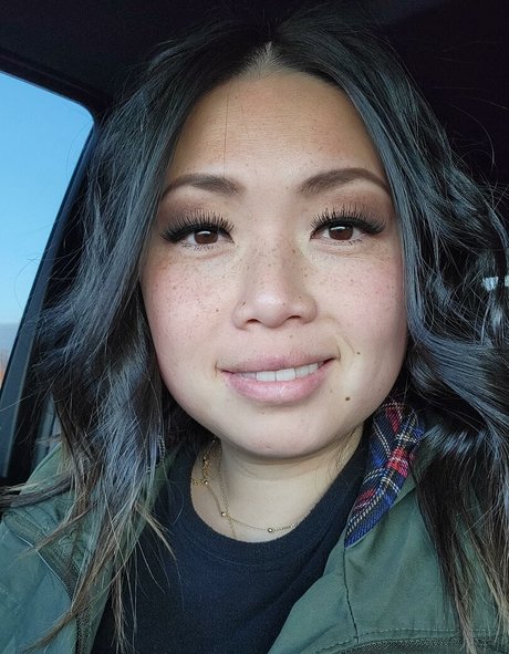 Miss Jee Yung Bilder