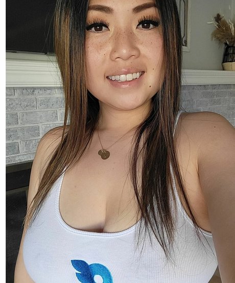 Miss Jee Yung hd erwachsene bilder