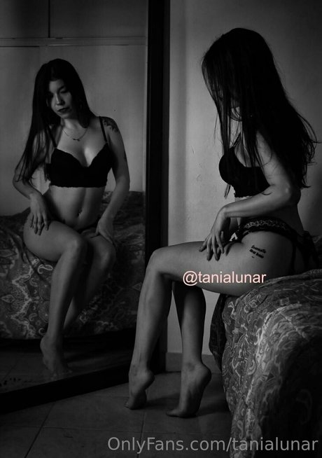 tanialunar model schöne fotos