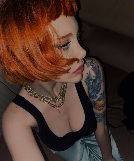 anthealefteria kunst nacktheit galerie