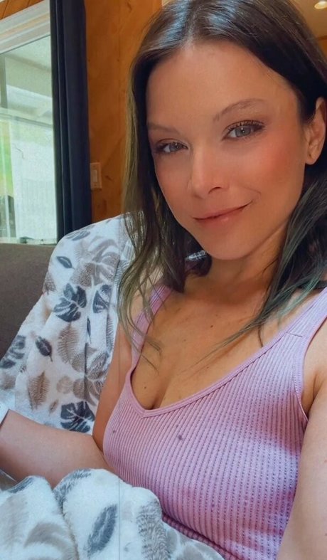 Kora Raw hd erotische fotos