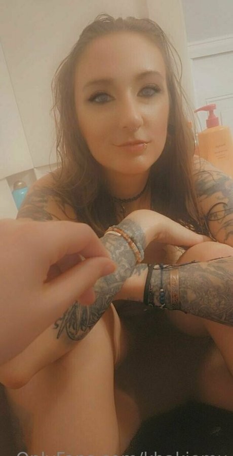 khakiemu schauspielerin hd galerien