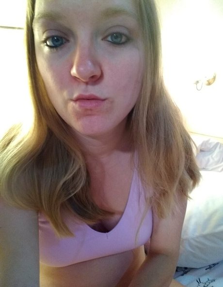 aprilrose1992 schauspielerin nackte archiv