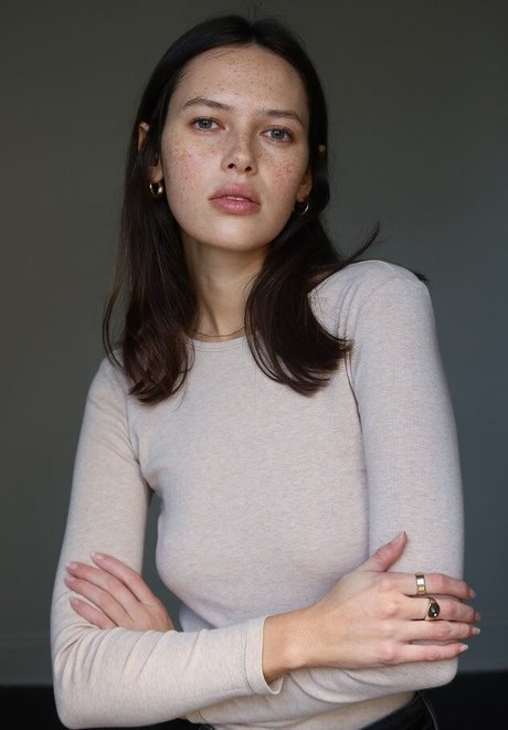 Naomi Stevens freie foto