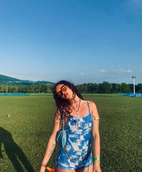 Laura Corti model freie archiv